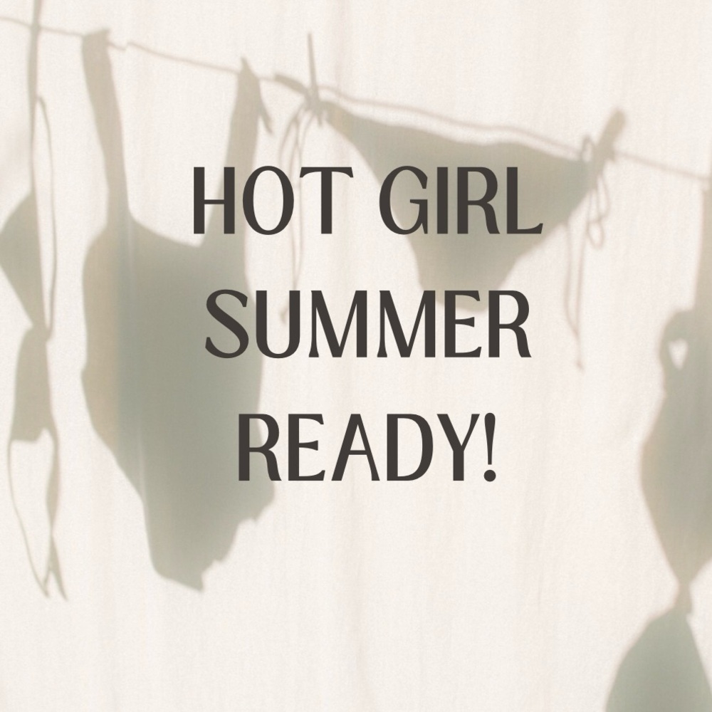𝐇𝐨𝐭 𝐬𝐮𝐦𝐦𝐞𝐫 𝐆𝐢𝐫𝐥 👙⛱️🩱🧴🩳